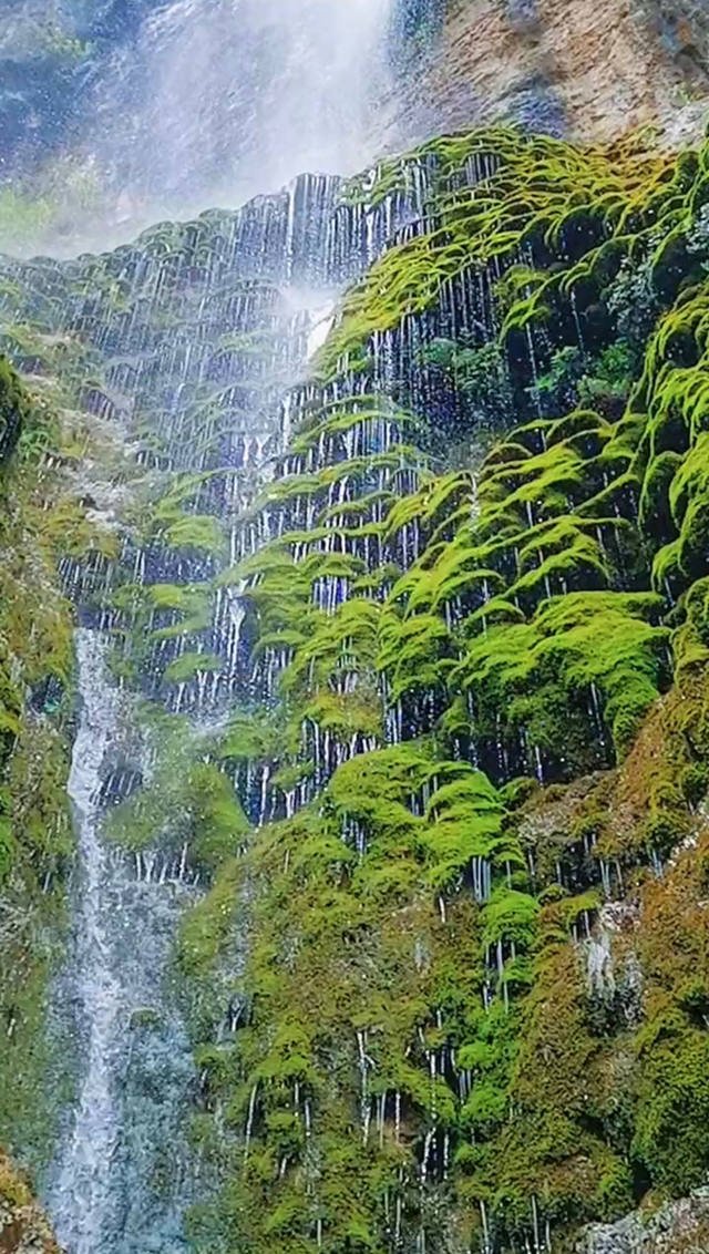 带你去看美丽的风景：淅沥沥的湖南八仙过海瀑布